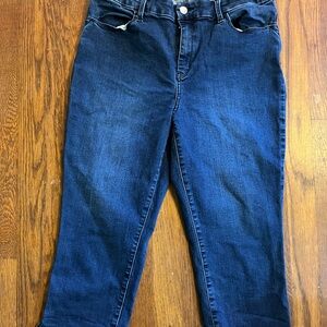 Chico's Slim Leg Blue Capri Cropped Jeans